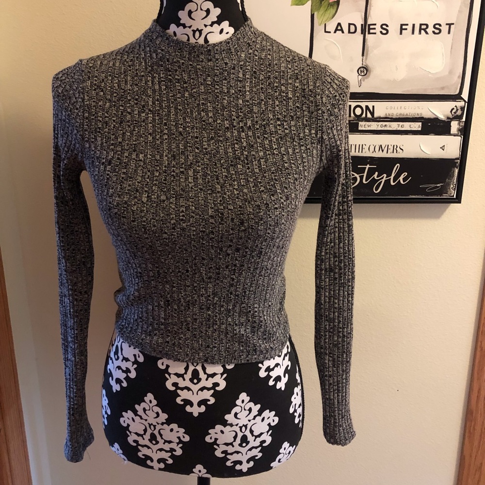 Ribbed Cropped Sweater